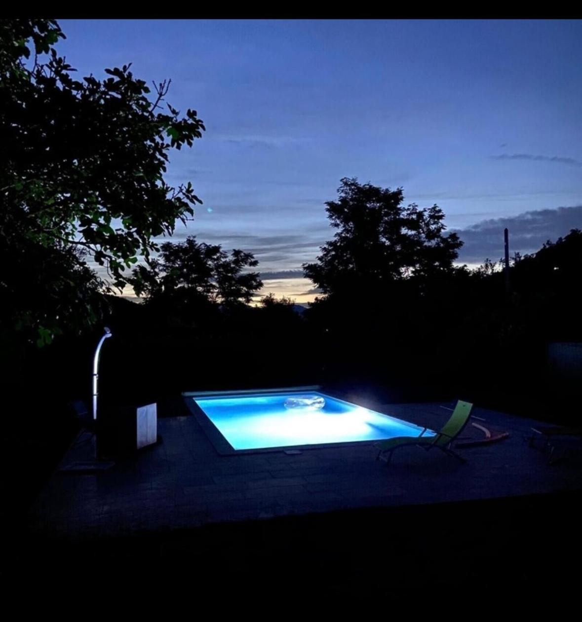 Modernisiertes Ferienhaus Mit Pool Villa Sampzon Ngoại thất bức ảnh